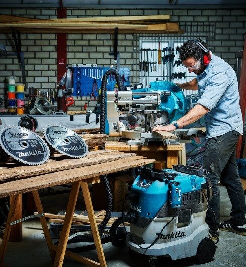 Juiste zaagsnede met machine en verbruiksartikel